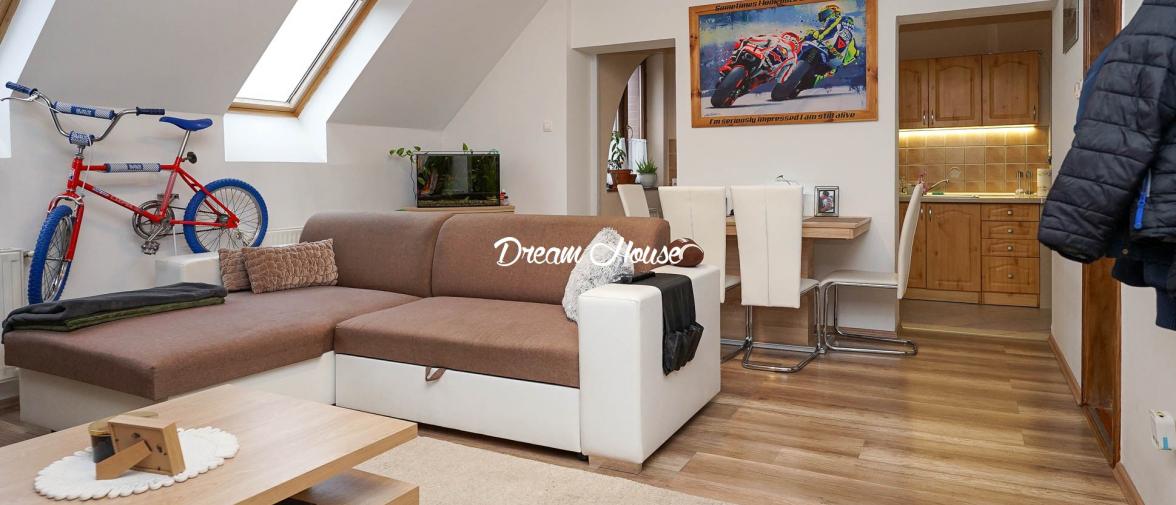 Nyíregyháza belvárosában gázfűtéses felújított lakás eladó!